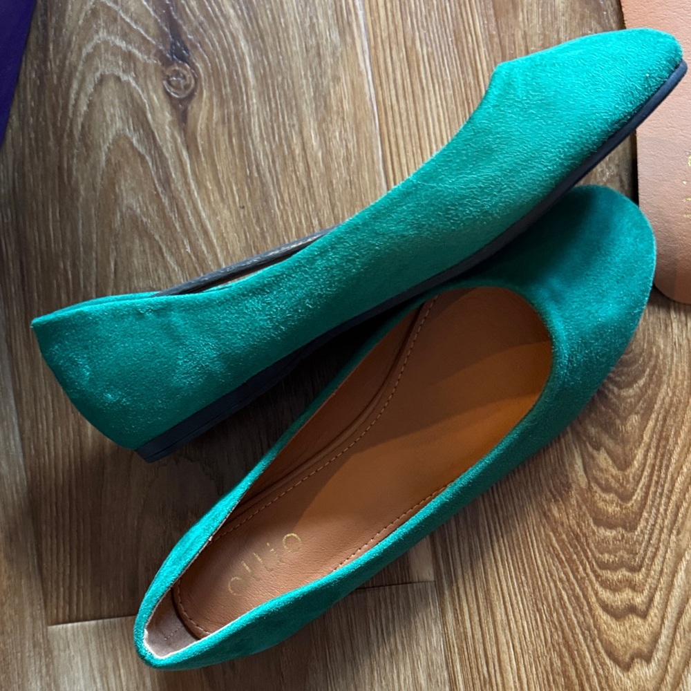 Ollio Women's Green Flats - Picture 3 of 3
